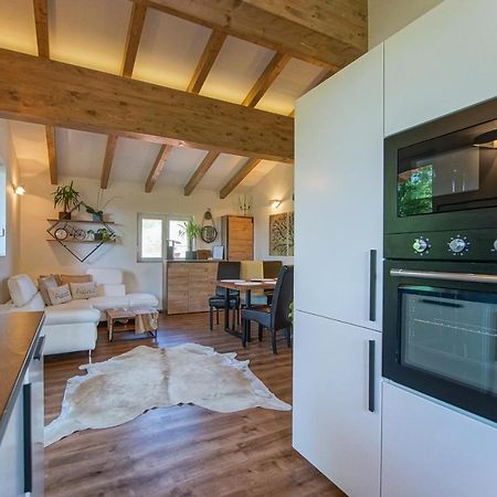 Auszeit Steiraland Penthouse 9 Mit Grossen Balkon Und Parkplatz Apartment Leoben  Exterior foto