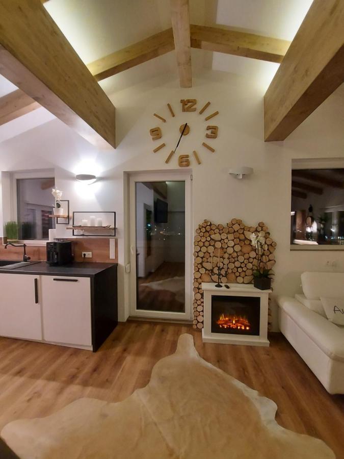 Auszeit Steiraland Penthouse 9 Mit Grossen Balkon Und Parkplatz Apartment Leoben  Exterior foto