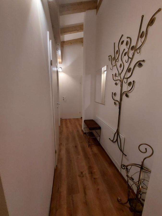 Auszeit Steiraland Penthouse 9 Mit Grossen Balkon Und Parkplatz Apartment Leoben  Exterior foto
