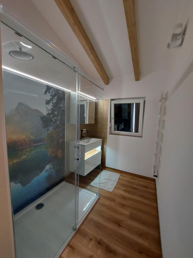 Auszeit Steiraland Penthouse 9 Mit Grossen Balkon Und Parkplatz Apartment Leoben  Exterior foto